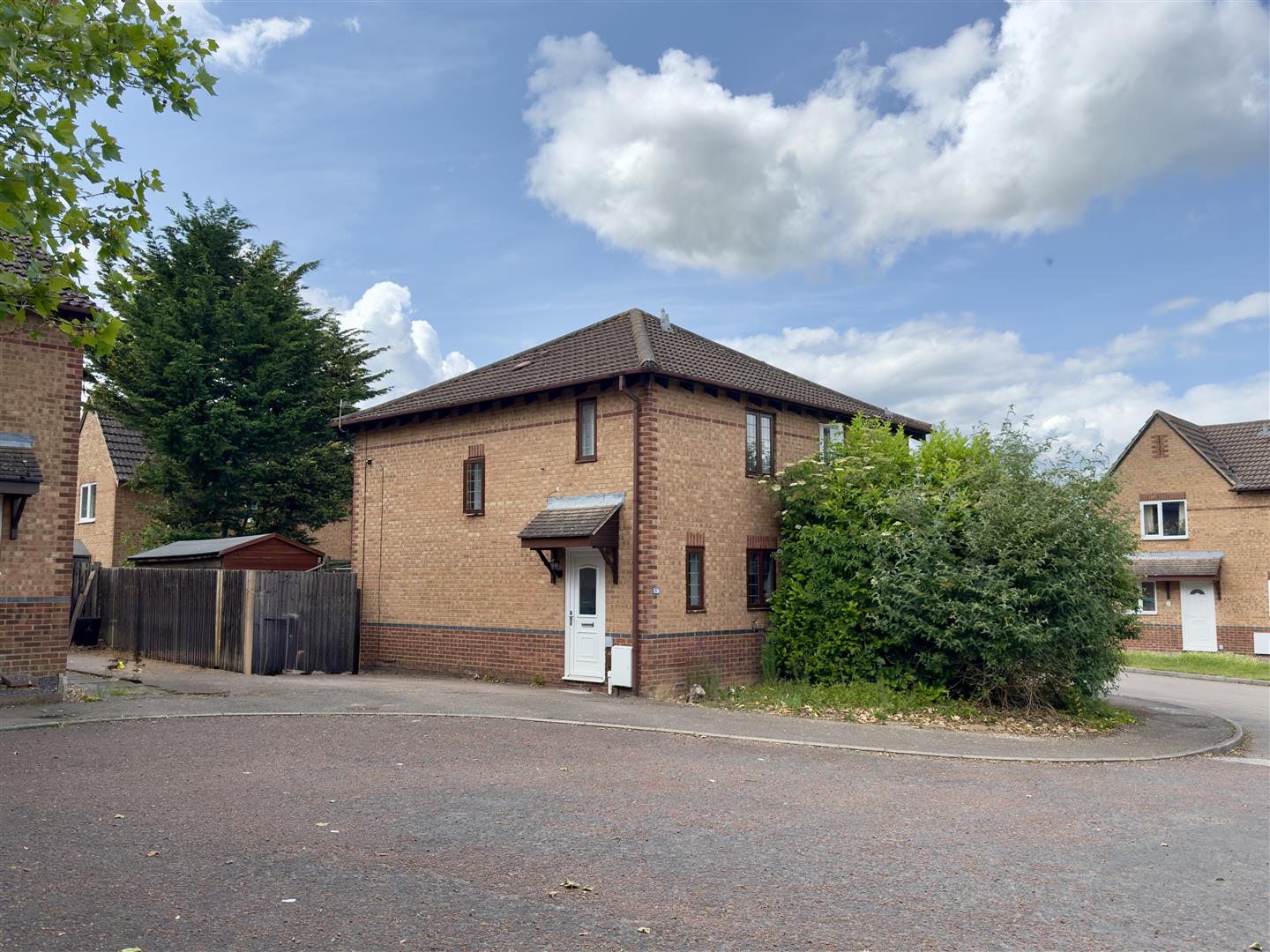 Marseilles Close, Duston